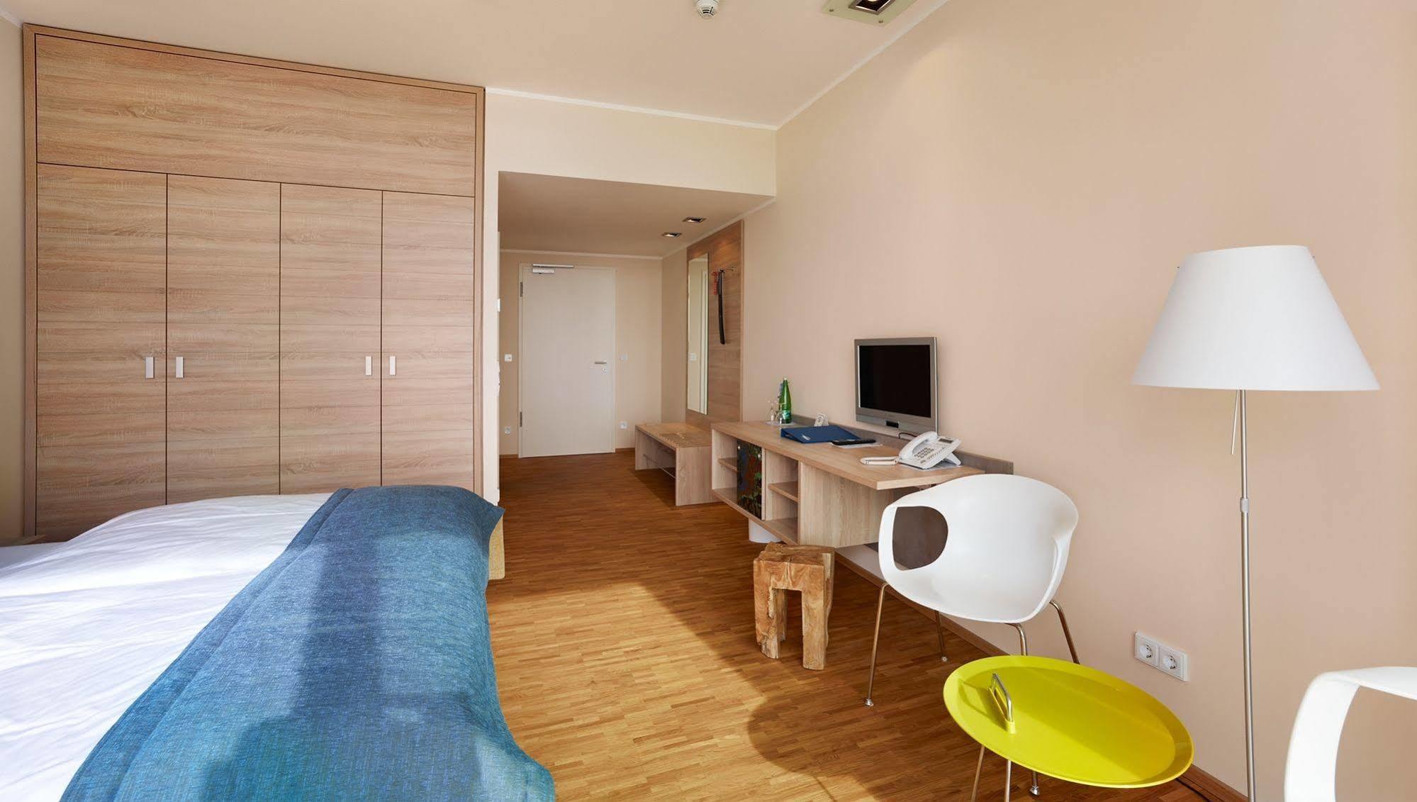 Strandhotel Senftenberger See 외부 사진